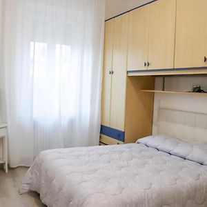 La Casa Di Piccoli' Di Gabriele Martelli E Catia Pacetti - Camera Ape